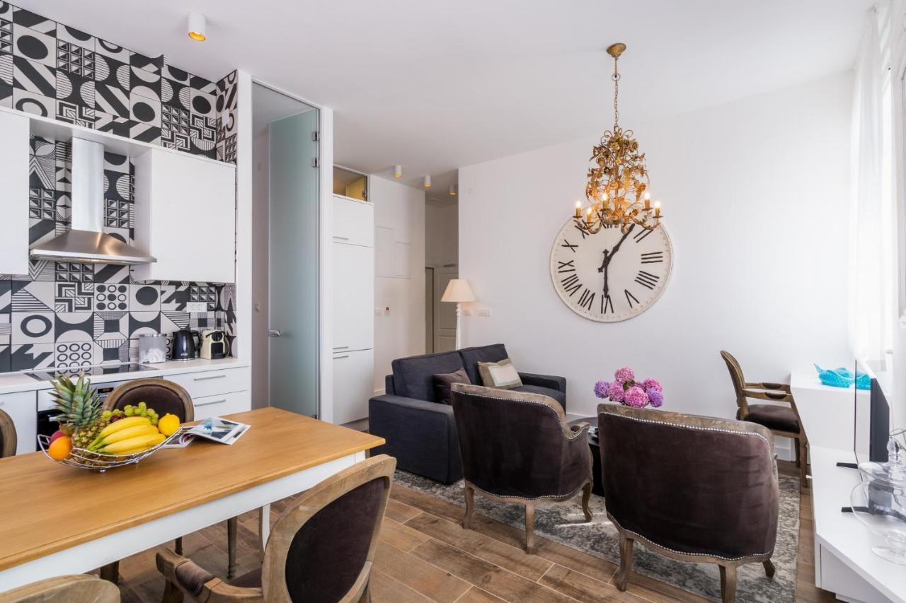 AH Design Apartments Deluxe Opatija Buitenkant foto